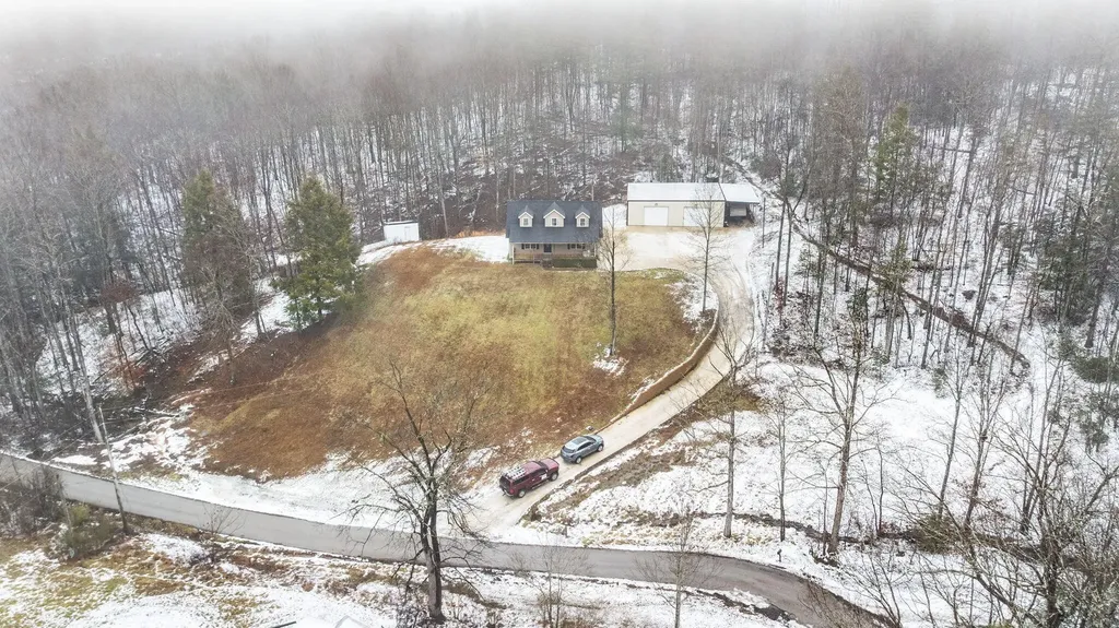 118 Gene Jones Road Stearns KY 42647