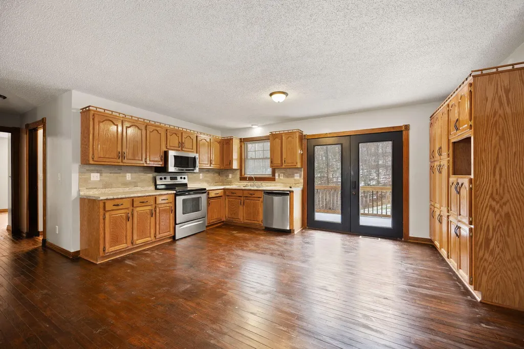 118 Gene Jones Road Stearns KY 42647