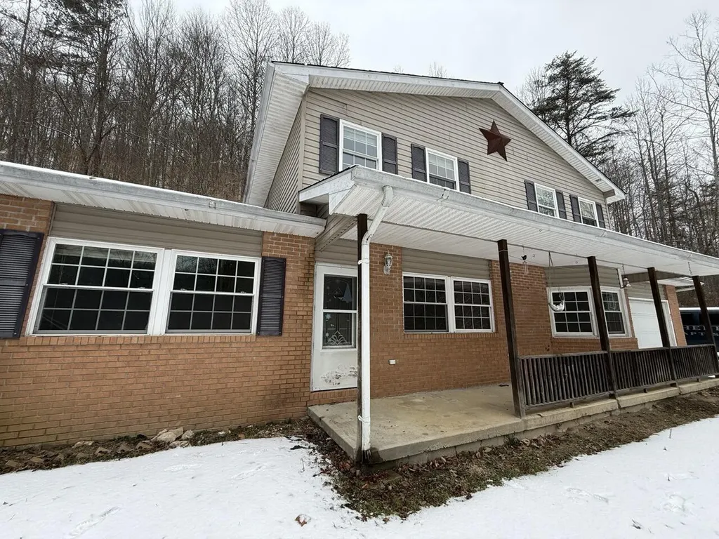 71 Slatelick Branch Road Louisa KY 41230