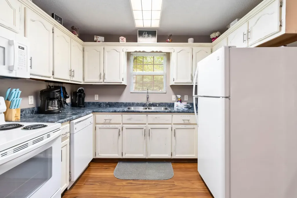 460 Roberts Bend Road Burnside KY 42519