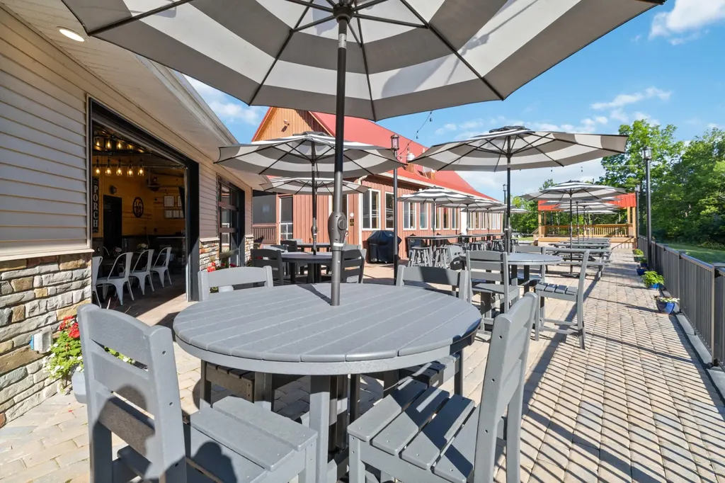 460 Roberts Bend Road Burnside KY 42519