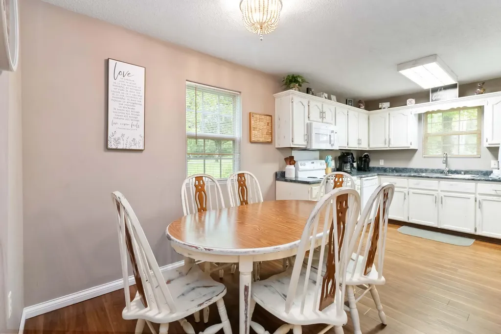 460 Roberts Bend Road Burnside KY 42519