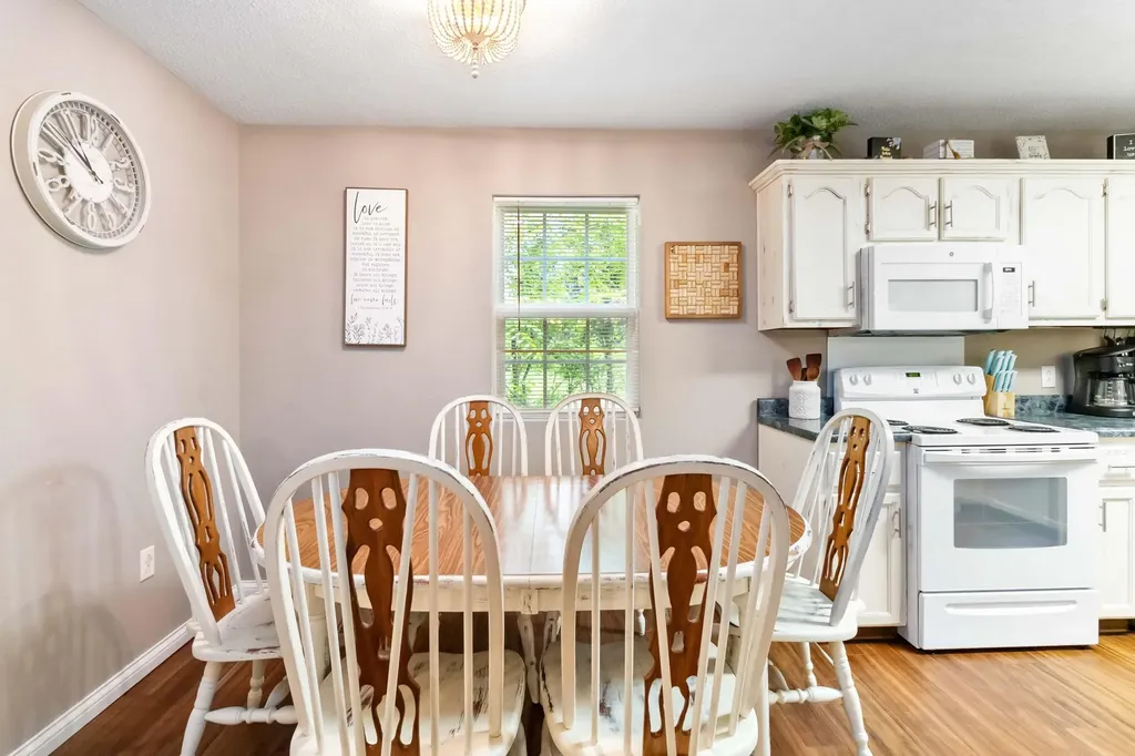 460 Roberts Bend Road Burnside KY 42519