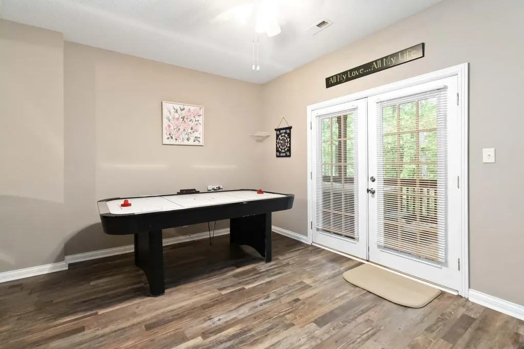 460 Roberts Bend Road Burnside KY 42519