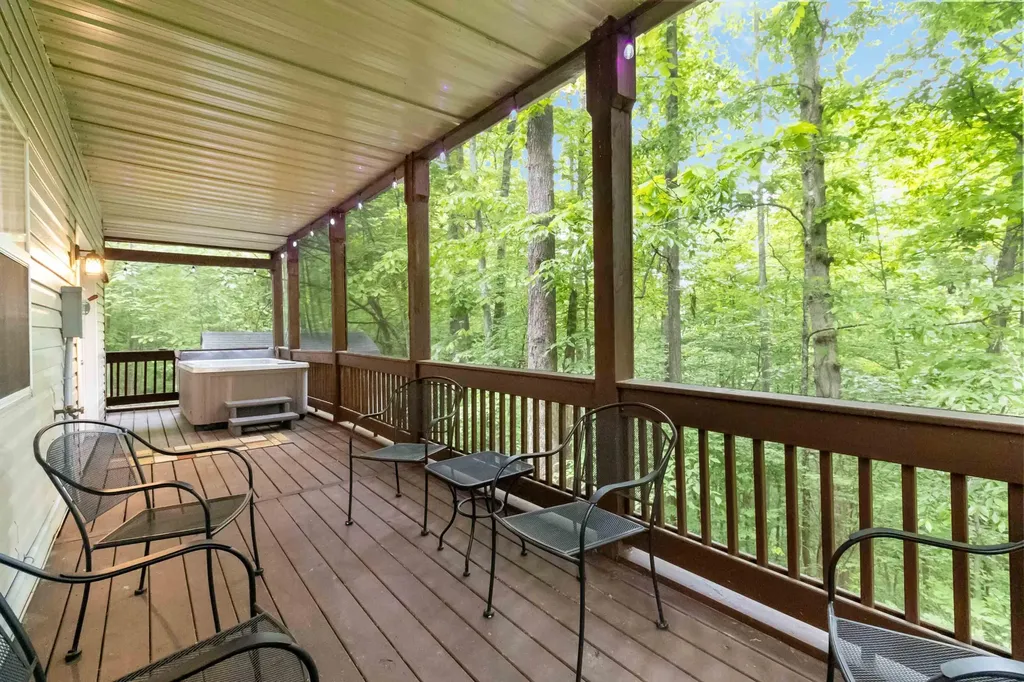 460 Roberts Bend Road Burnside KY 42519