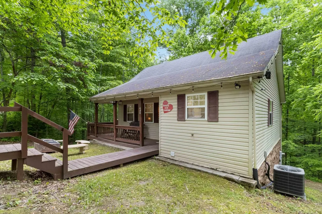 460 Roberts Bend Road Burnside KY 42519
