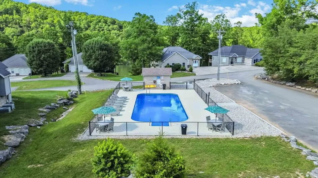 460 Roberts Bend Road Burnside KY 42519