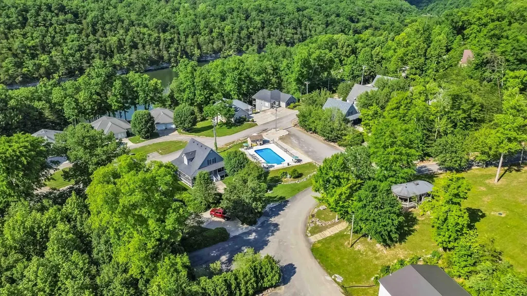 460 Roberts Bend Road Burnside KY 42519