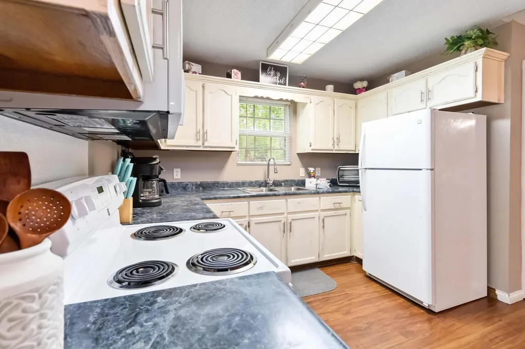 460 Roberts Bend Road Burnside KY 42519