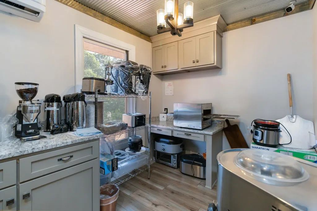 460 Roberts Bend Road Burnside KY 42519