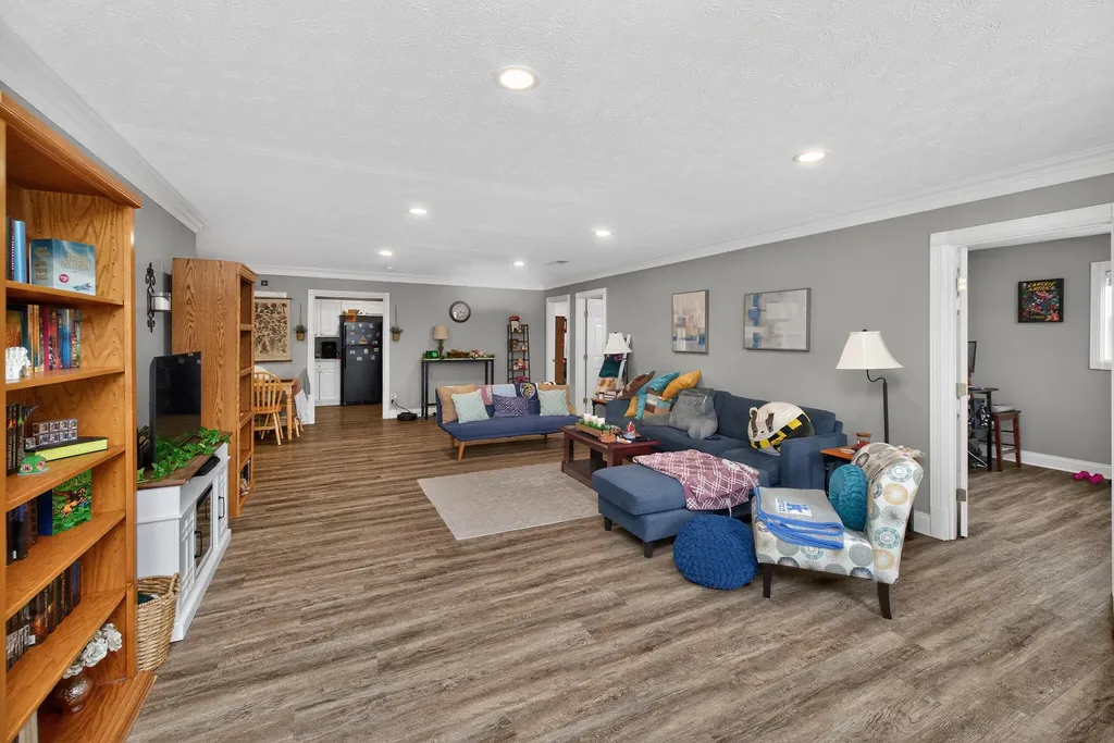 107 N Killarney Lane Richmond KY 40475