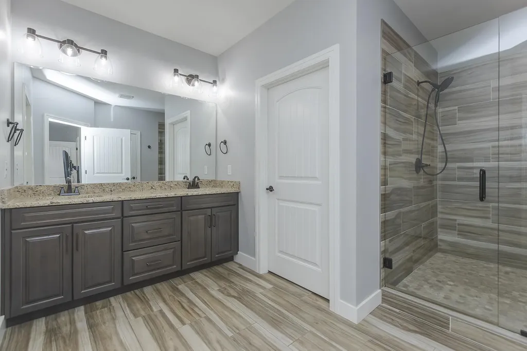 1053 English Garden Lawrenceburg KY 40342