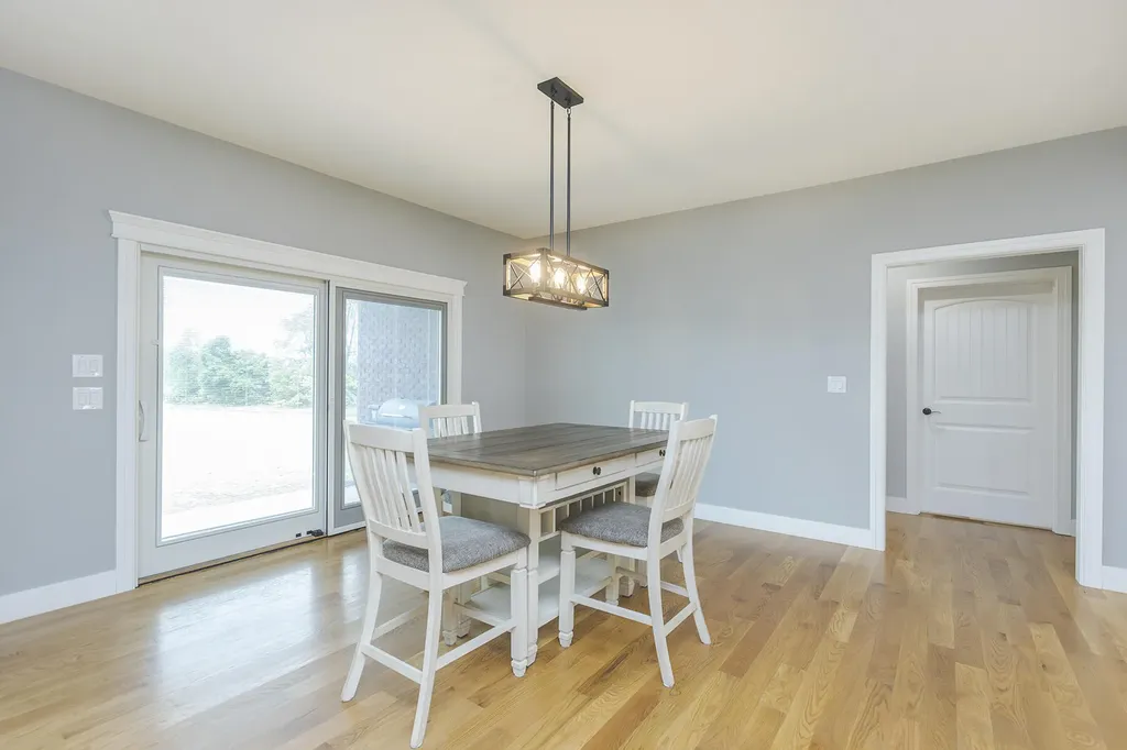 1053 English Garden Lawrenceburg KY 40342