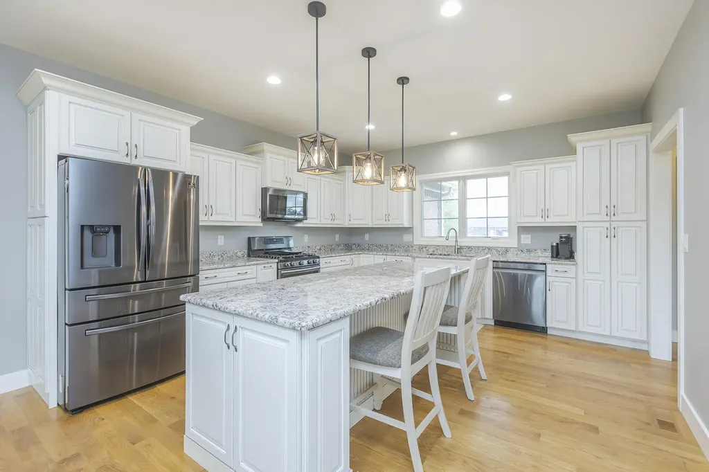 1053 English Garden Lawrenceburg KY 40342