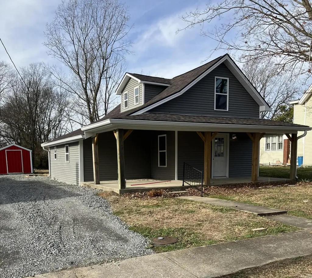 318 Shuck Avenue Lebanon KY 40033