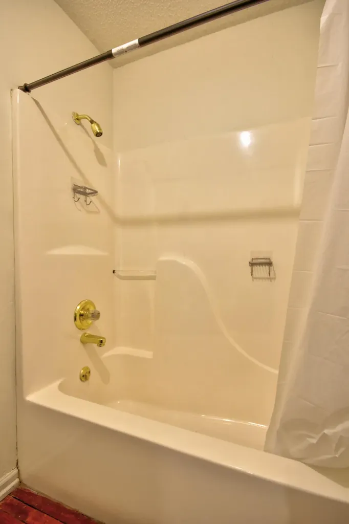 604 Valley Court London KY 40741
