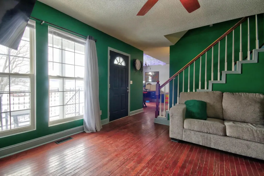604 Valley Court London KY 40741
