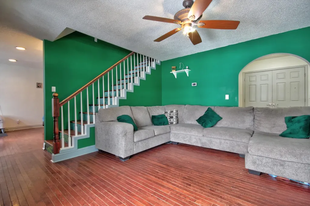 604 Valley Court London KY 40741