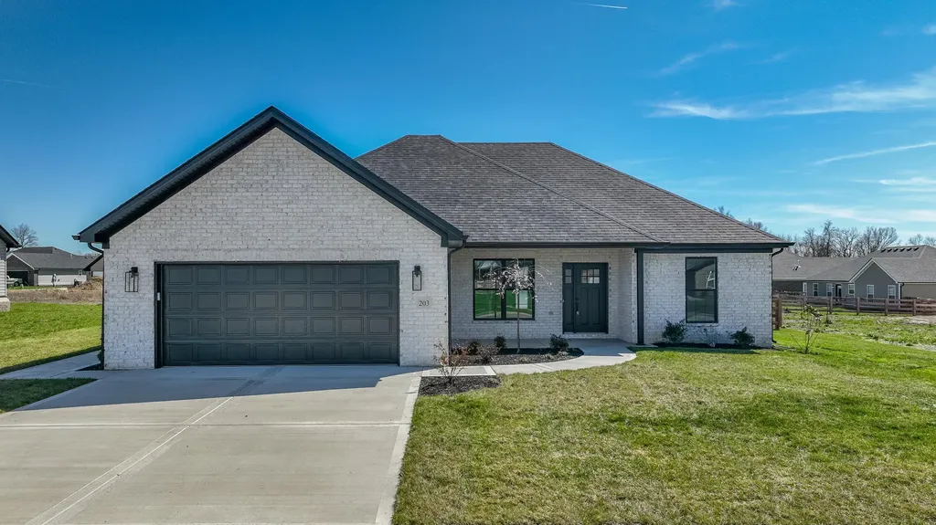 203 Navajo Drive Richmond KY 40475