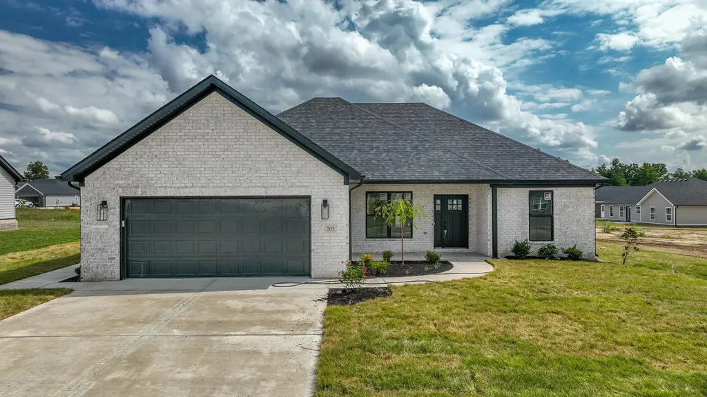 203 Navajo Drive Richmond KY 40475