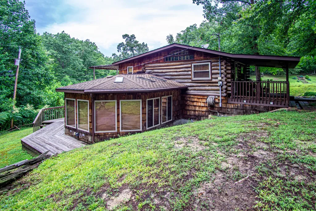 935 Whippoorwill Road Corbin KY 40701