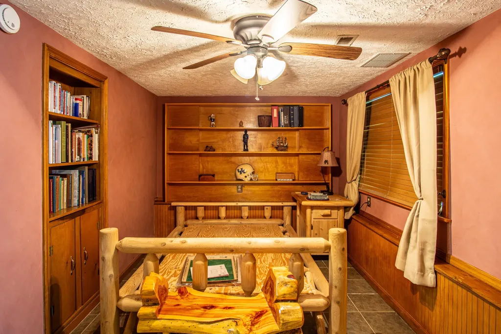 935 Whippoorwill Road Corbin KY 40701