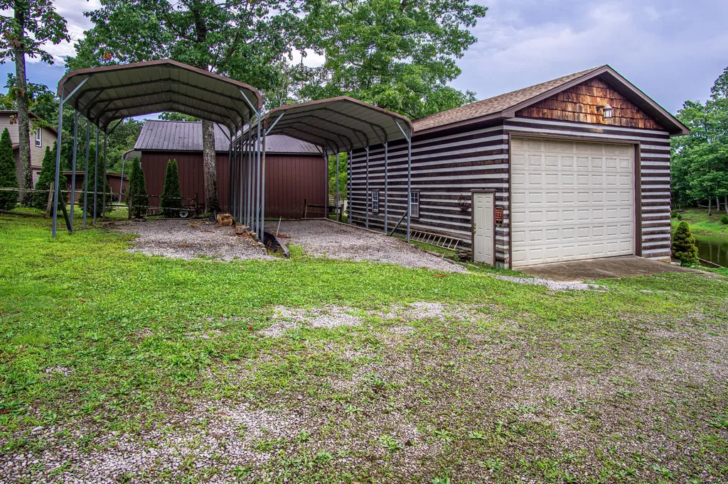 935 Whippoorwill Road Corbin KY 40701