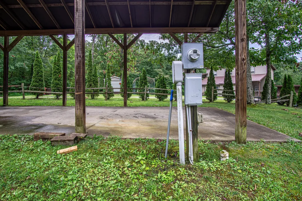 935 Whippoorwill Road Corbin KY 40701