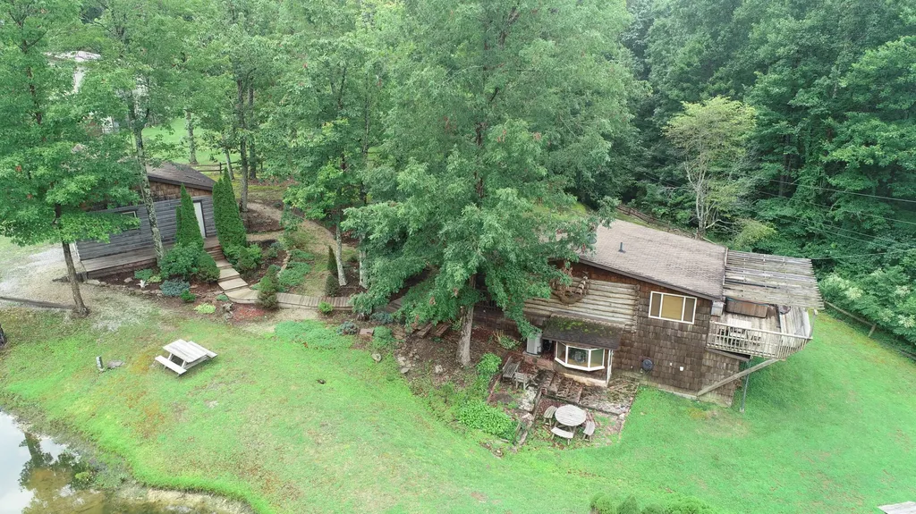 935 Whippoorwill Road Corbin KY 40701