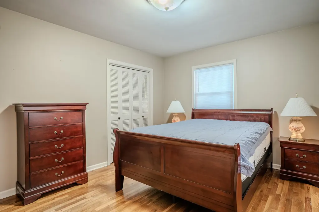 1091 Collins Lane Frankfort KY 40601