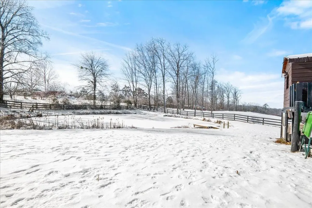 551 Rogers Road Corbin KY 40701