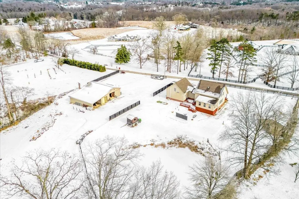 551 Rogers Road Corbin KY 40701