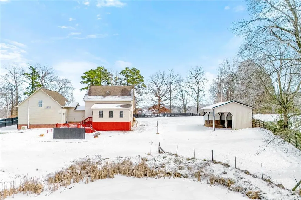 551 Rogers Road Corbin KY 40701