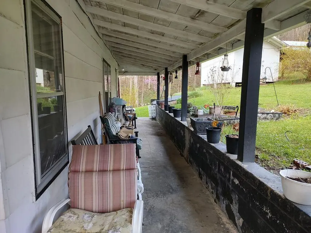 23 Pokeberry Lane Mt Vernon KY 40456