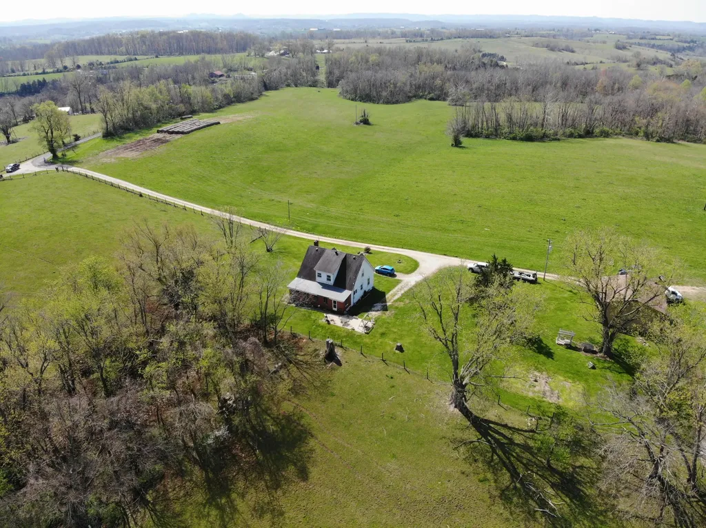 1350 Perry Pike Mt Sterling KY 40353