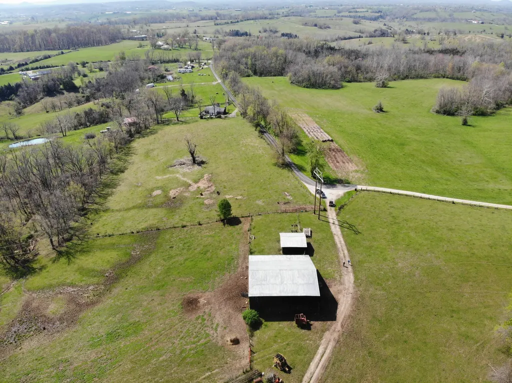 1350 Perry Pike Mt Sterling KY 40353