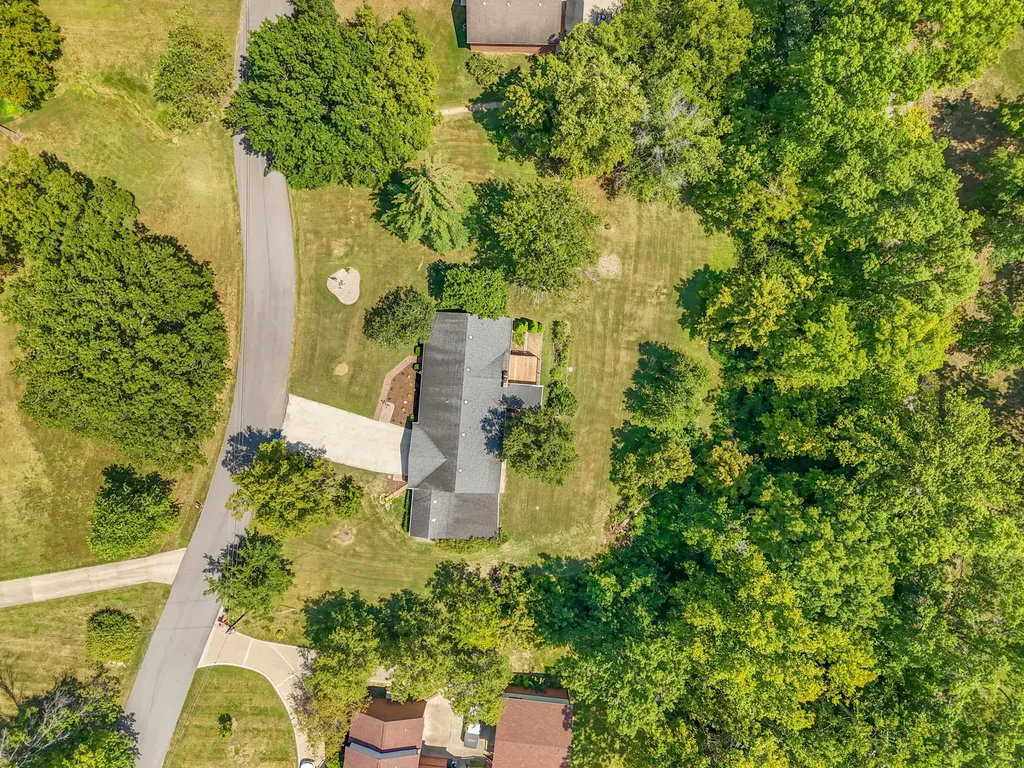 1025 Woodspoint Drive Lawrenceburg KY 40342