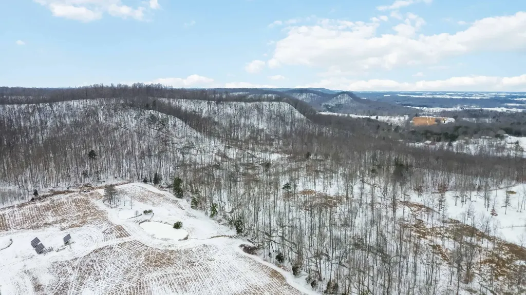 4430 Pine Grove Road Crab Orchard KY 40419