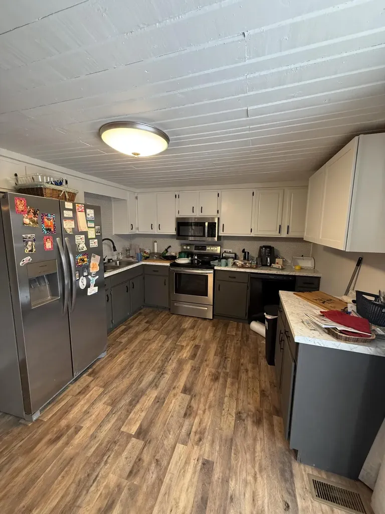 1356 W Pine Hill Road London KY 40744