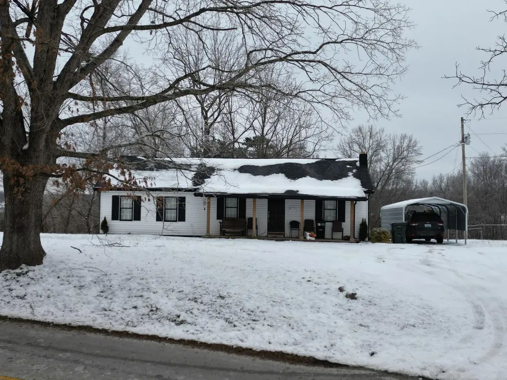 1356 W Pine Hill Road London KY 40744