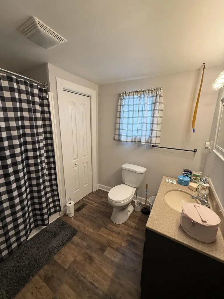 1356 W Pine Hill Road London KY 40744