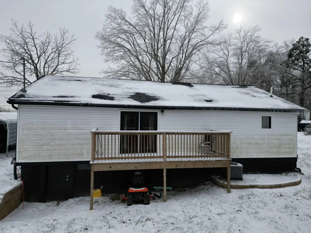 1356 W Pine Hill Road London KY 40744