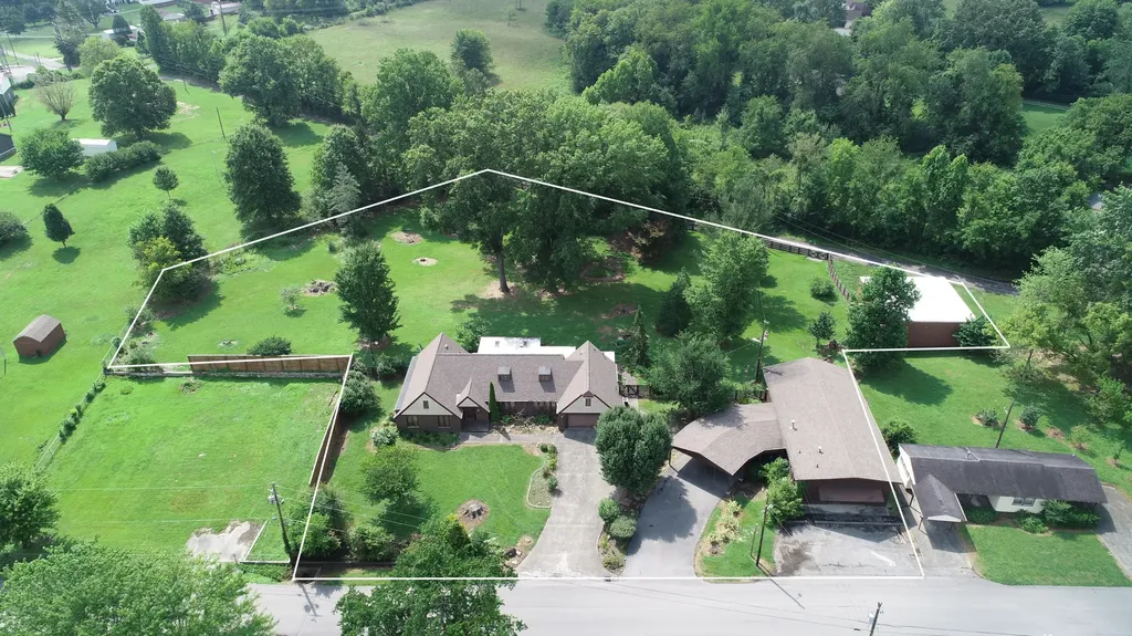 98 E Wyrick Street Corbin KY 40701