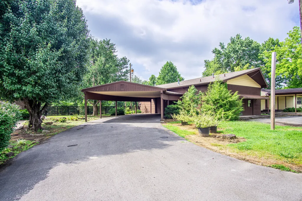 98 E Wyrick Street Corbin KY 40701
