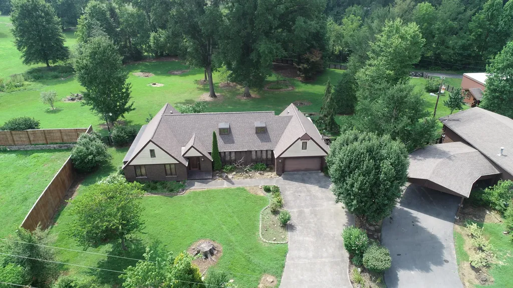 98 E Wyrick Street Corbin KY 40701