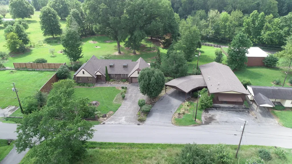 98 E Wyrick Street Corbin KY 40701