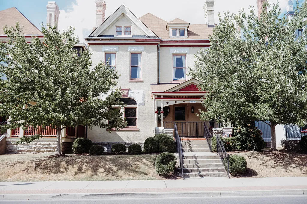 275 S Limestone Lexington KY 40508