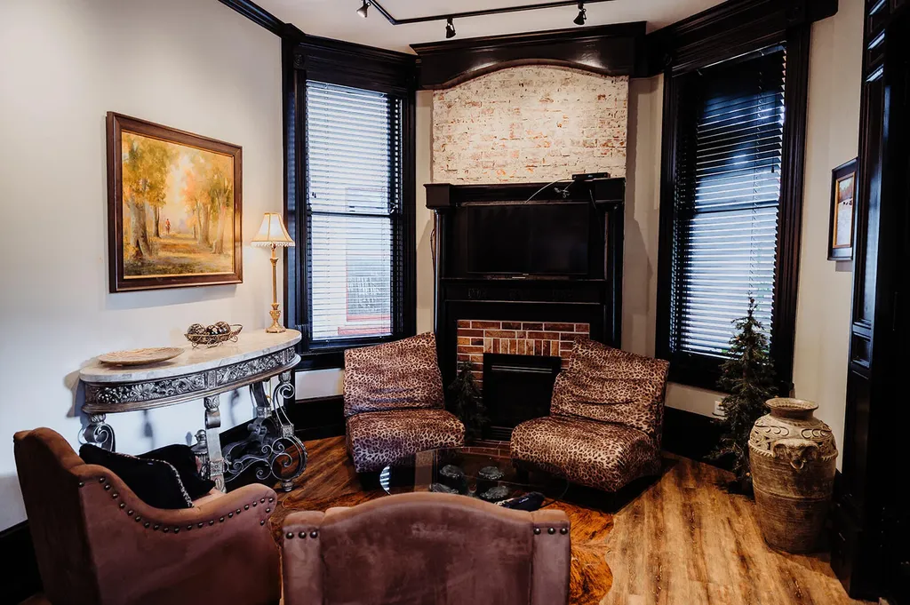 275 S Limestone Lexington KY 40508
