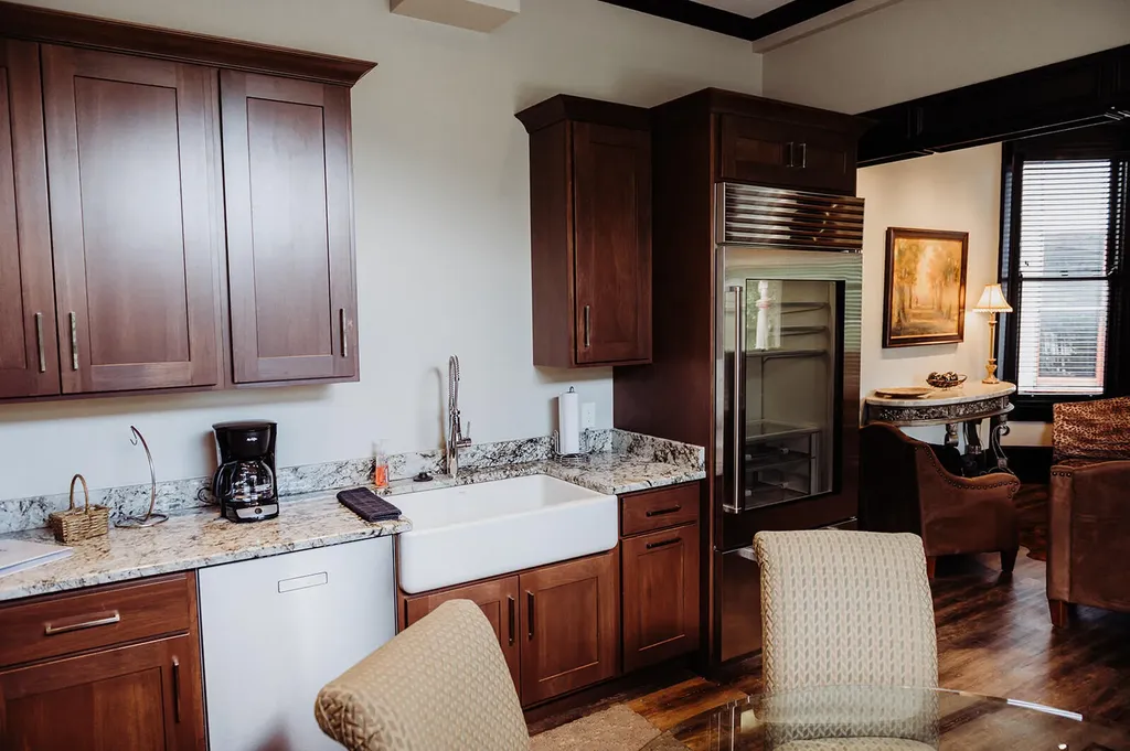 275 S Limestone Lexington KY 40508