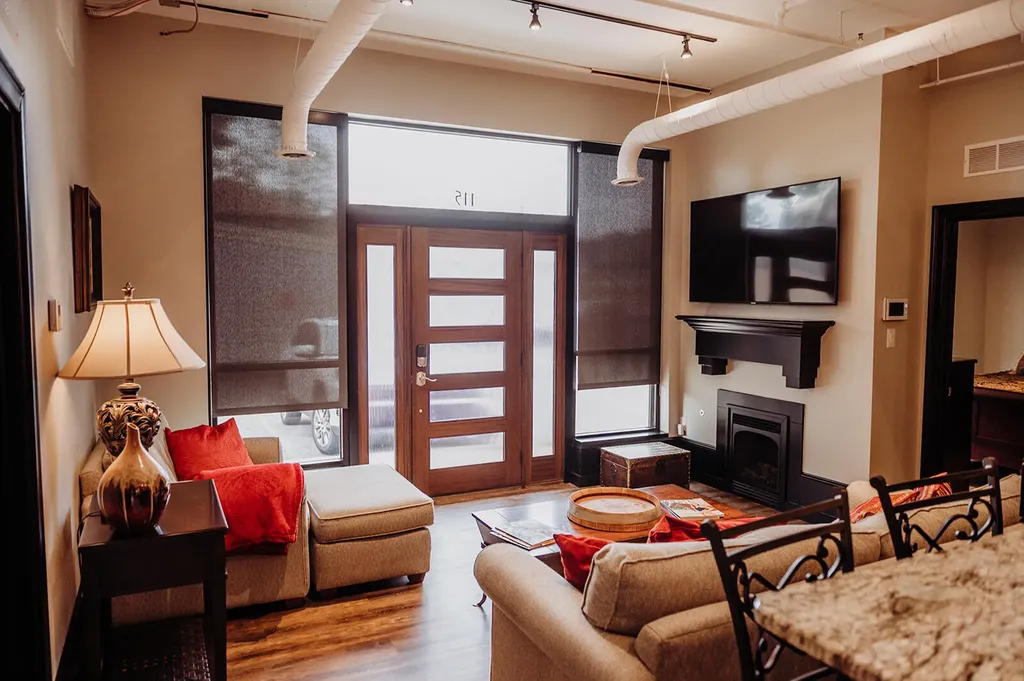 275 Limestone Lexington KY 40508